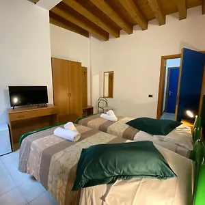 Casa Santa Caterina E Sant Antonio Padwa