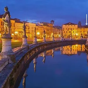 Palazzo Carpediem-prato Della Valle Padwa