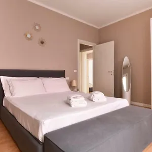Apartment Welc-om Casa Anna, Padua